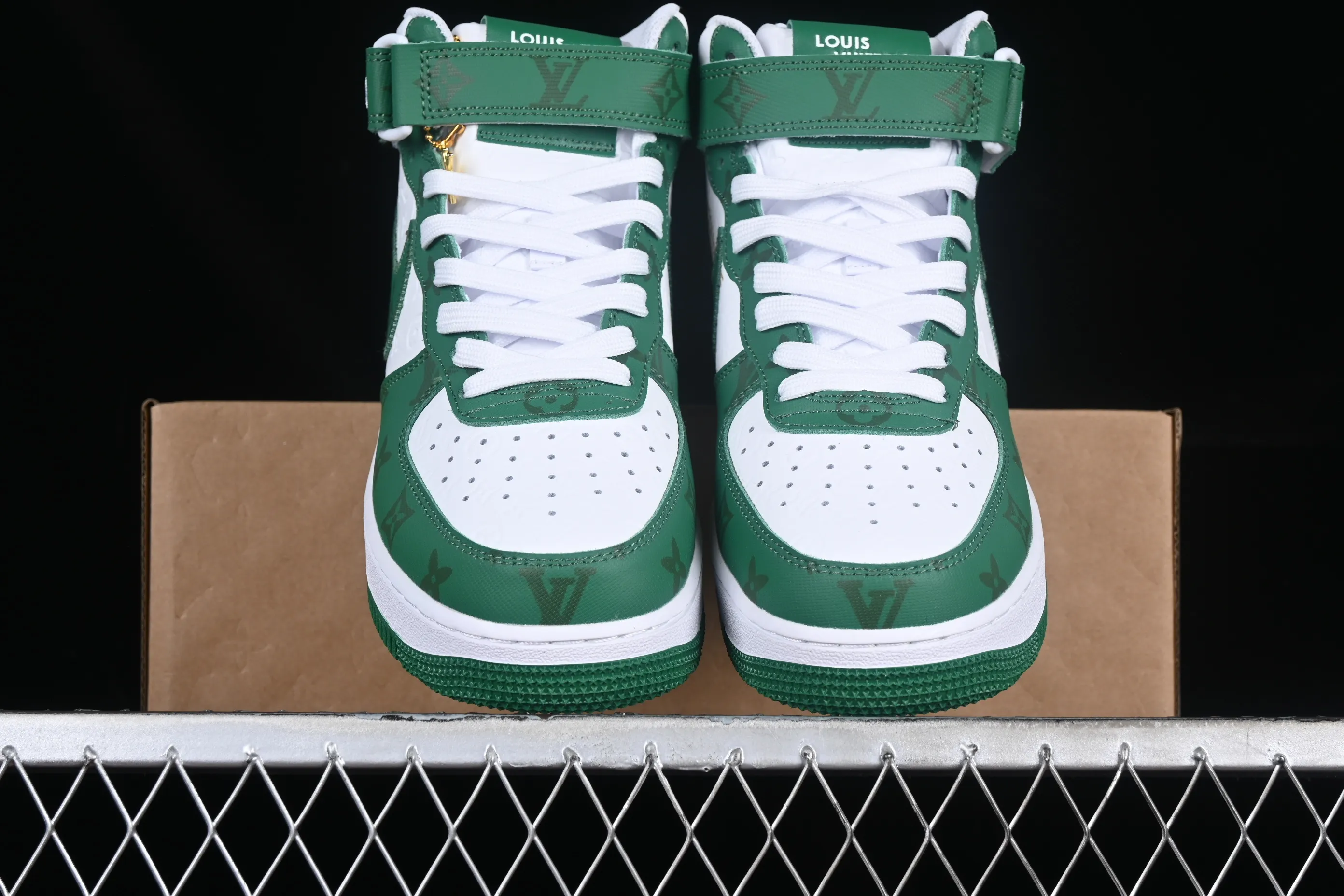 All categories Nk Air Force 1 Air Force series Nk Air Force 1 Mid Air Force mid-top Nk Air Force 1'07 Low Donkey brand print Air Force One mid-top casual sneakers CW2289-111